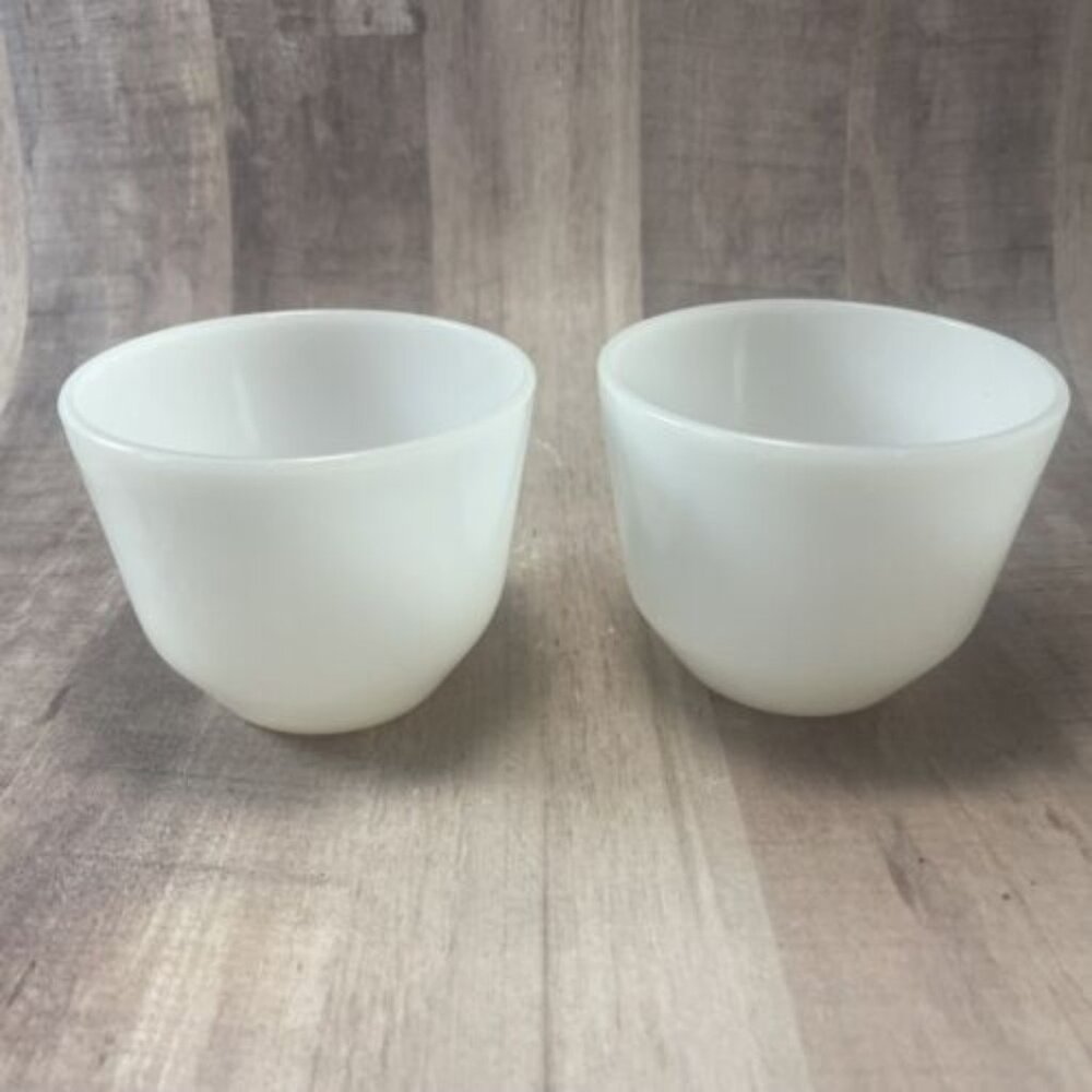 2 Vintage FEDERAL Milk Glass Small Berry Custard Cups BOWLS Dining Dessert
